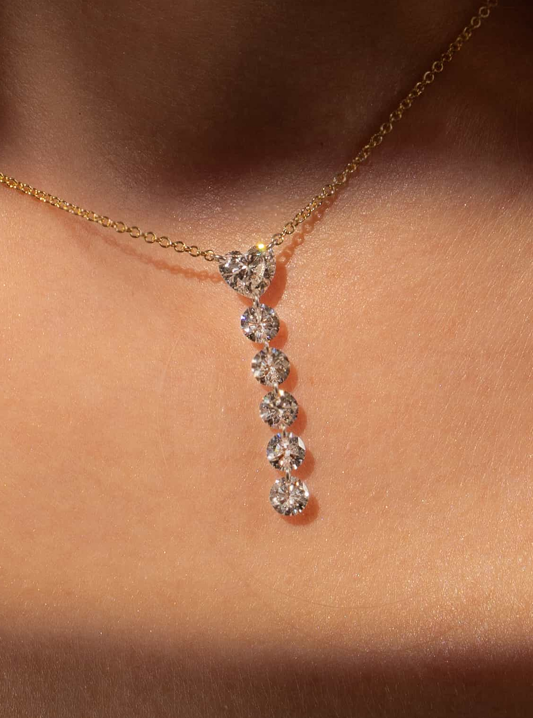 Heart And Round Diamond Necklace
